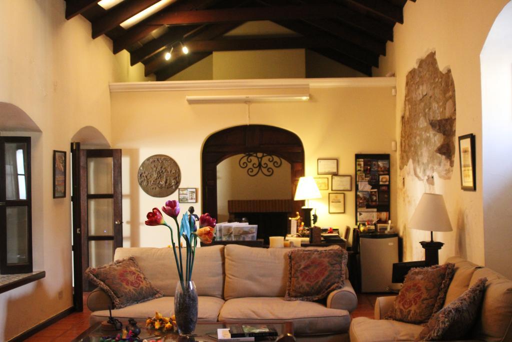 Hotel Sor Juana Antigua Zewnętrze zdjęcie